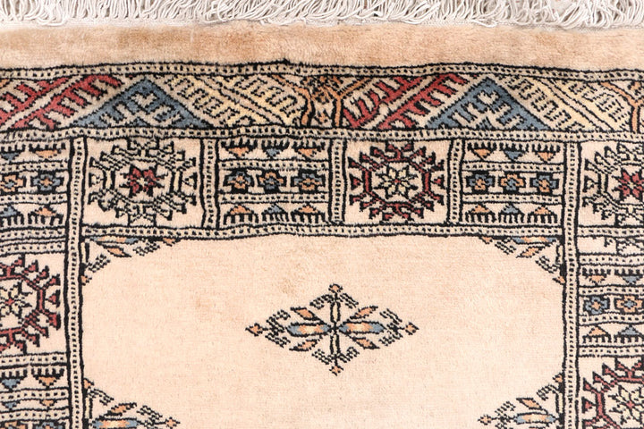 Bisque Butterfly 2' 6 x 8' 5 - No. 46722 - ALRUG Rug Store