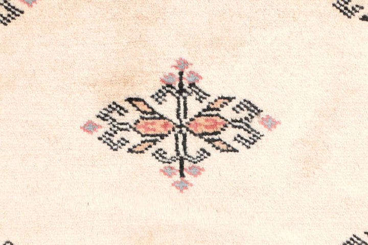 Tan Butterfly 2' 6 x 8' 6 - No. 46786 - ALRUG Rug Store