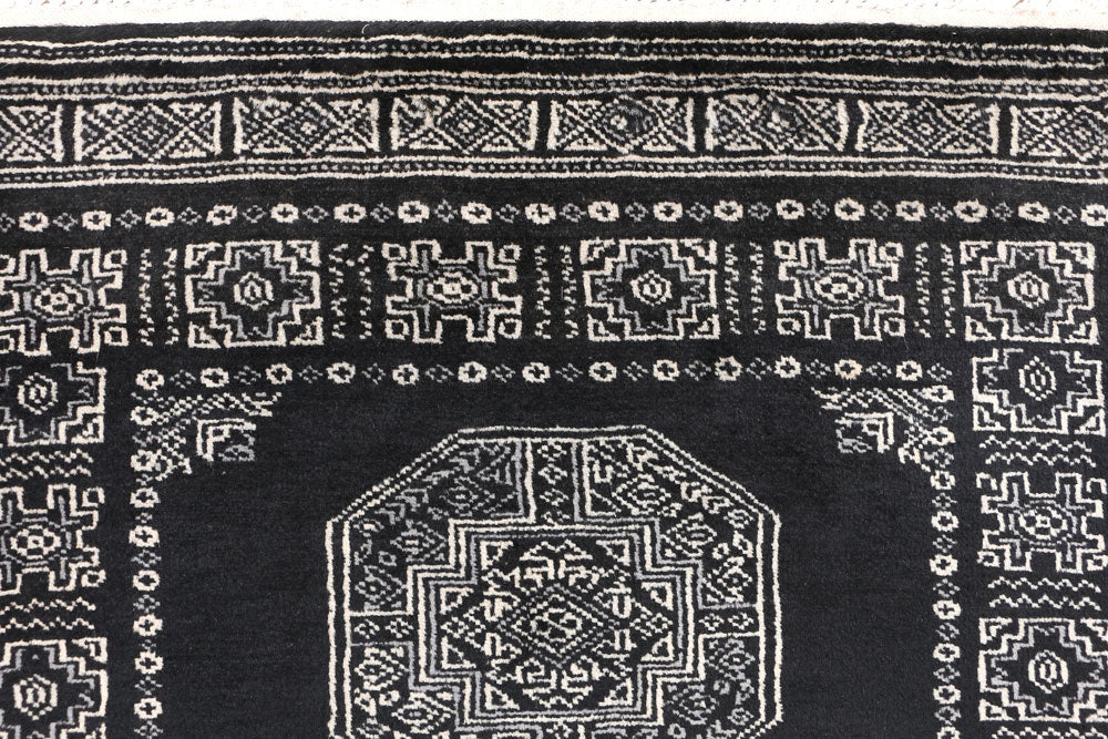 Black Fil Pa 2' 6 x 9' 7 - No. 46794 - ALRUG Rug Store