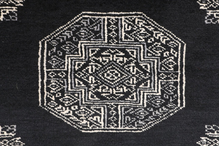 Black Fil Pa 2' 6 x 9' 7 - No. 46794 - ALRUG Rug Store