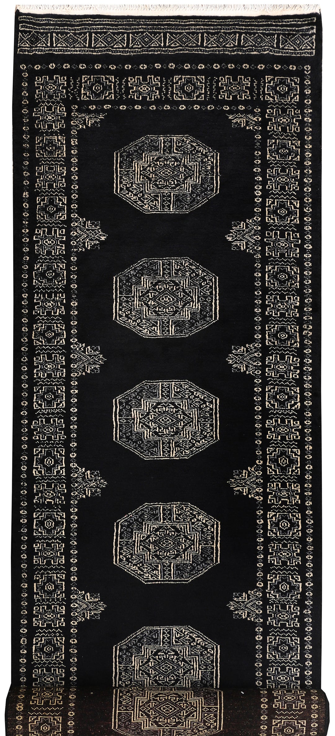 Black Fil Pa 2' 6 x 9' 10 - No. 46812 - ALRUG Rug Store