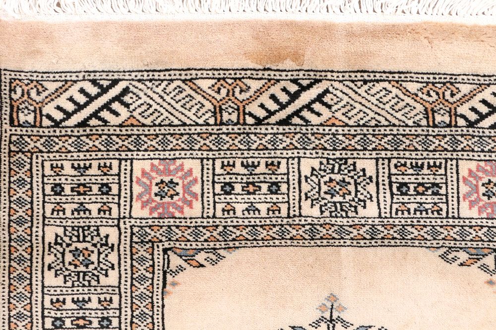 Butterfly 2' 7 x 10' 2 - No. 46848 - ALRUG Rug Store