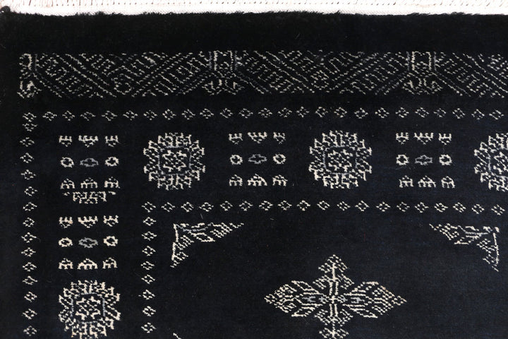 Black Butterfly 2' 7 x 12' 1 - No. 46912 - ALRUG Rug Store