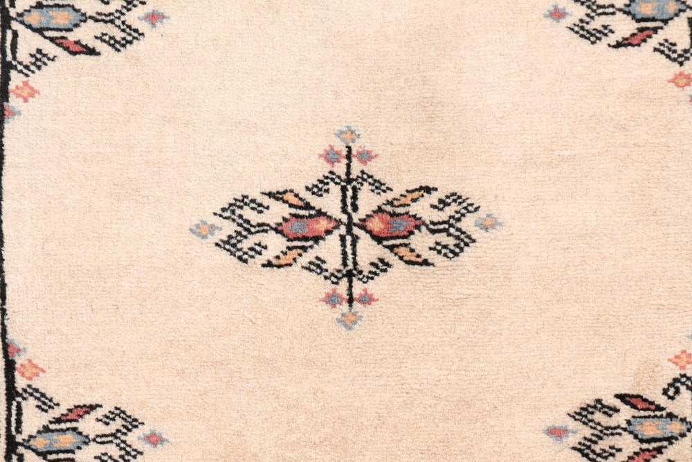 Tan Butterfly 2' 6 x 11' 8 - No. 46914 - ALRUG Rug Store