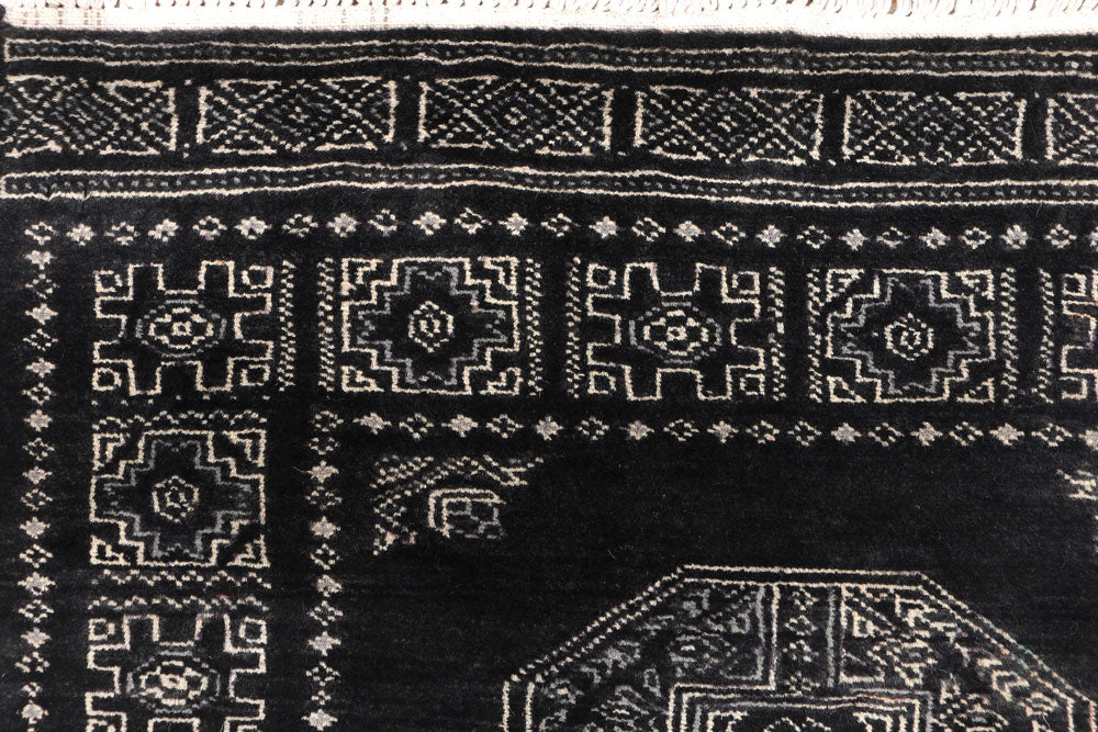 Black Fil Pa 2' 7 x 14' 10 - No. 46994 - ALRUG Rug Store