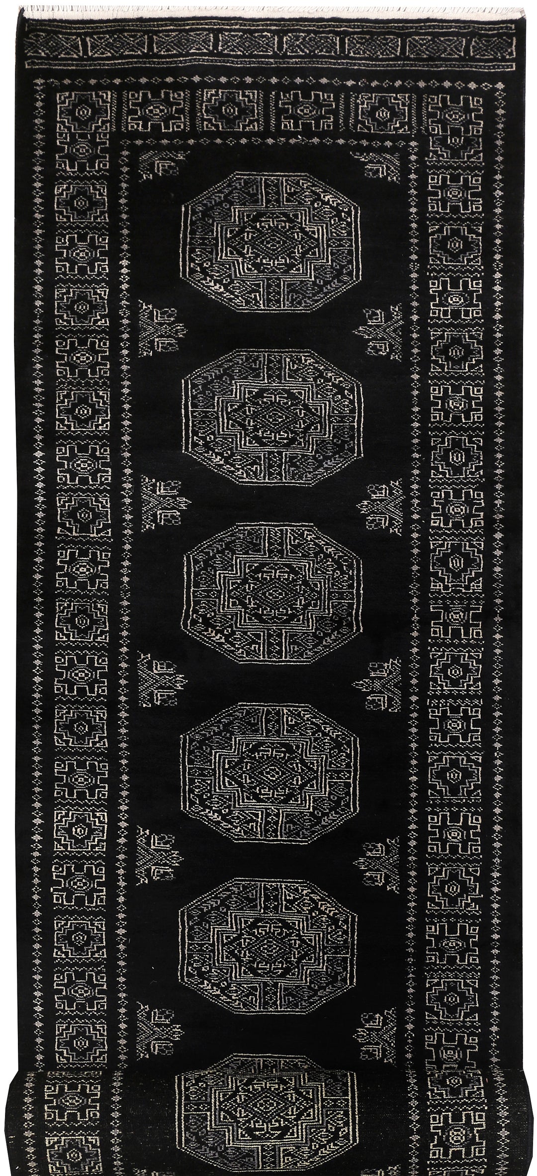 Black Fil Pa 2' 8 x 14' 10 - No. 47037 - ALRUG Rug Store
