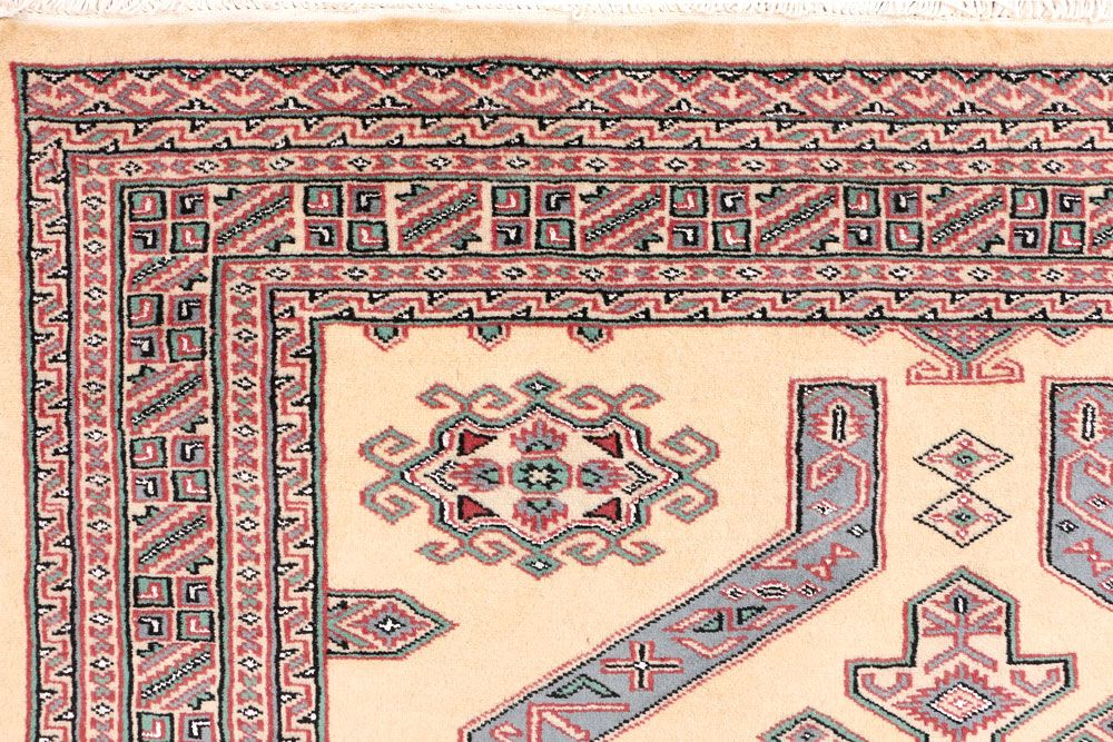 Caucasian 4' 2 x 6' - No. 47061 - ALRUG Rug Store