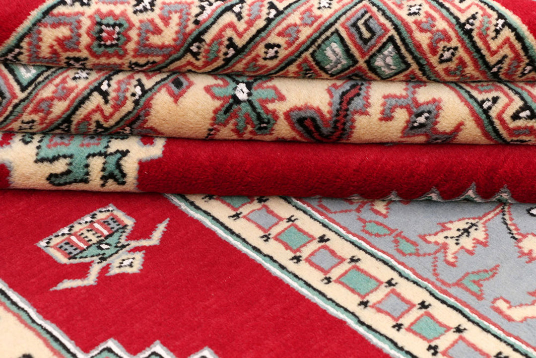 Dark Red Caucasian 4' 4 x 6' 1 - No. 47114