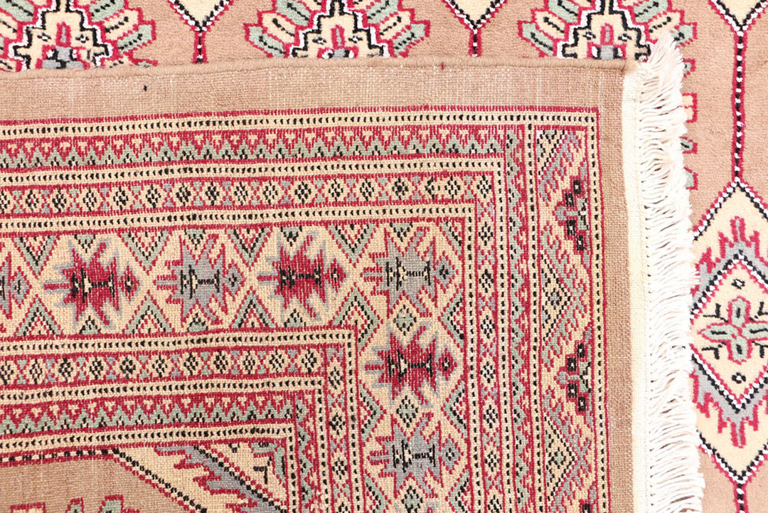 Burlywood Caucasian 4' 2 x 5' 11 - No. 47120