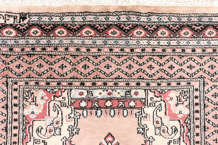 Burlywood Caucasian 3'  1" x 5'  10" - No. QA29188