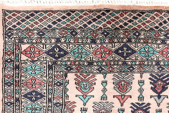 Tan Caucasian 3'  1" x 6' " - No. QA19817