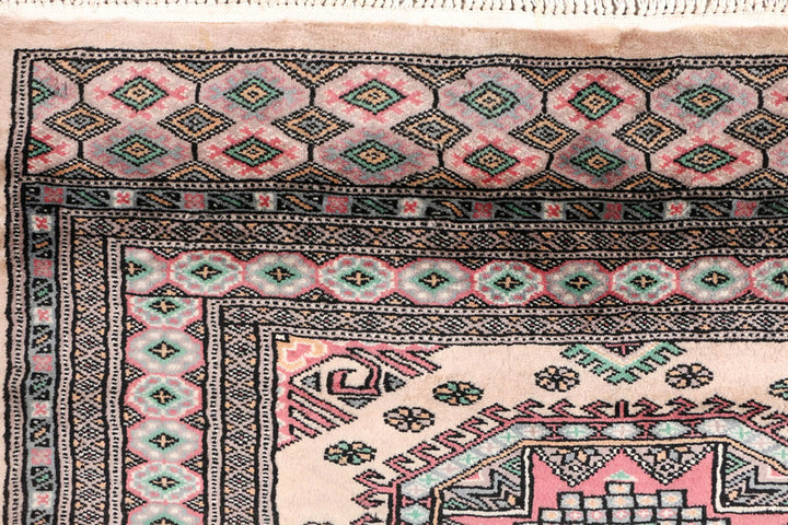 Tan Caucasian 3'  5" x 6'  8" - No. QA27537