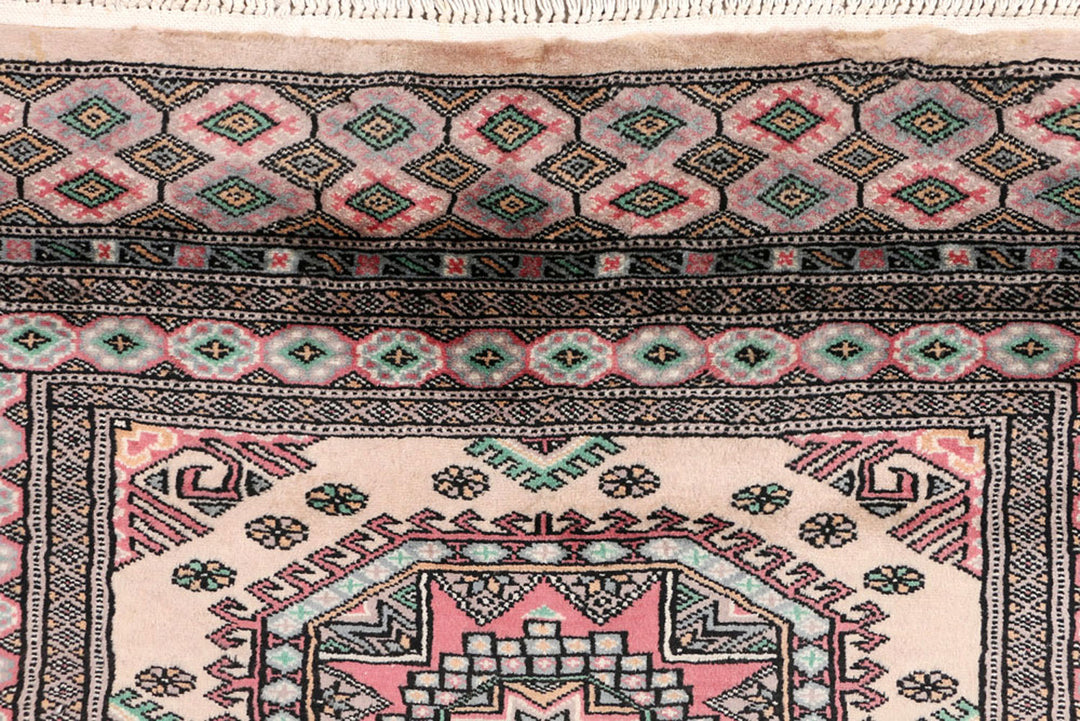 Tan Caucasian 3'  5" x 6'  8" - No. QA27537