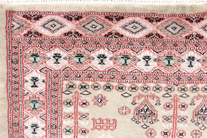 Gainsboro Caucasian 3'  3" x 5'  8" - No. QA18353