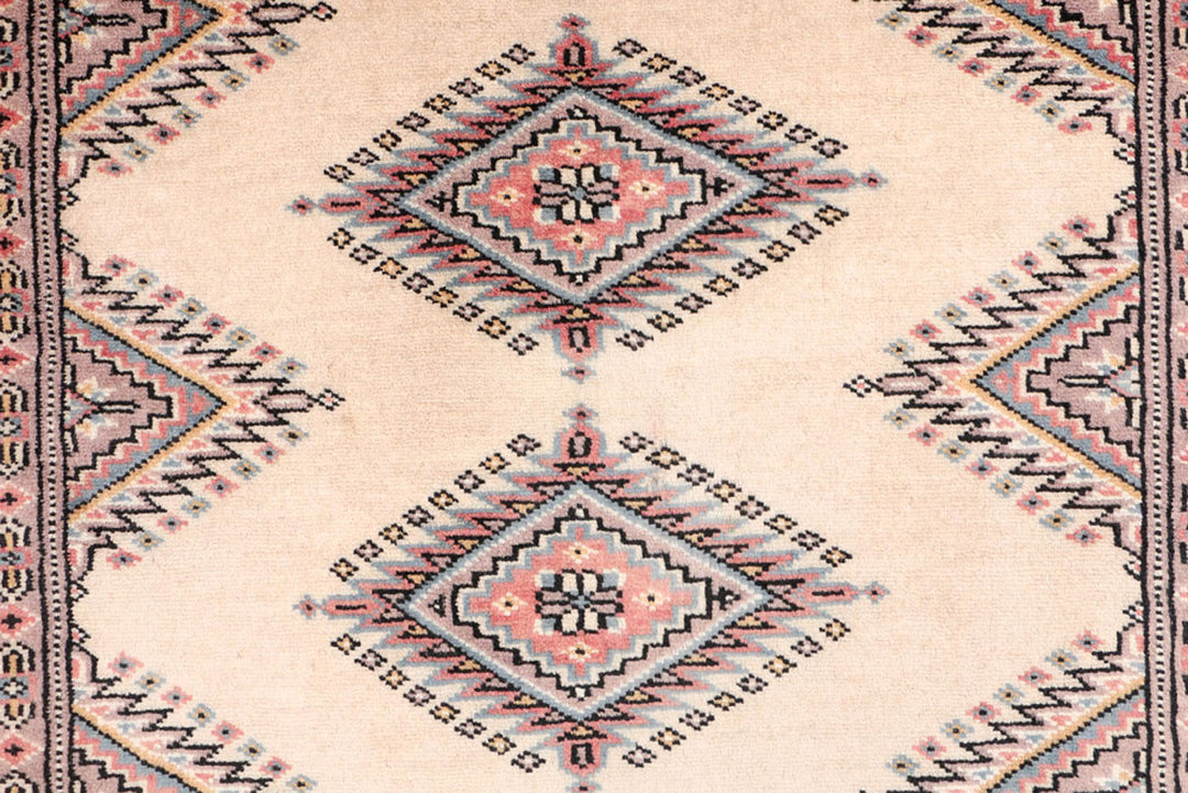 Tan Jaldar 3'  x" 6'  5" - No. QA18580