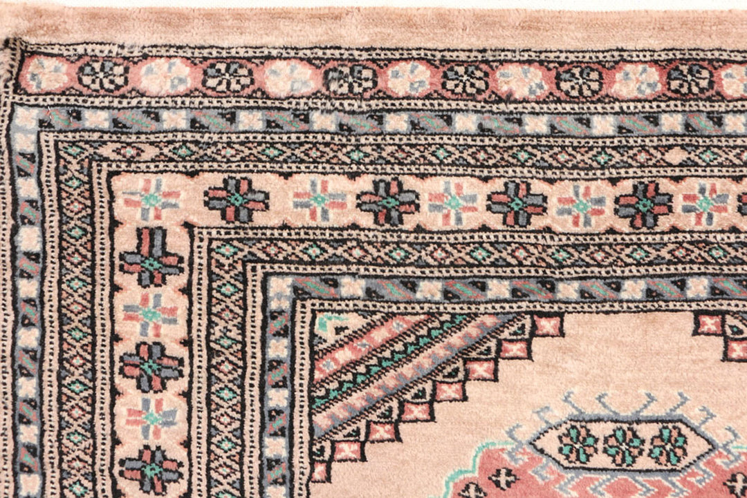 Burlywood Caucasian 3'  1" x 5'  8" - No. QA85484