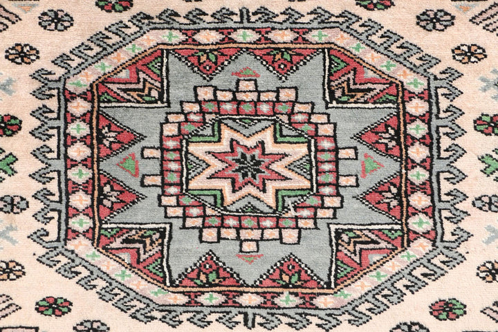 Tan Caucasian 3'  4" x 5'  9" - No. QA18999