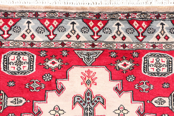 Tan Caucasian 3'  2" x 5'  8" - No. QA17271