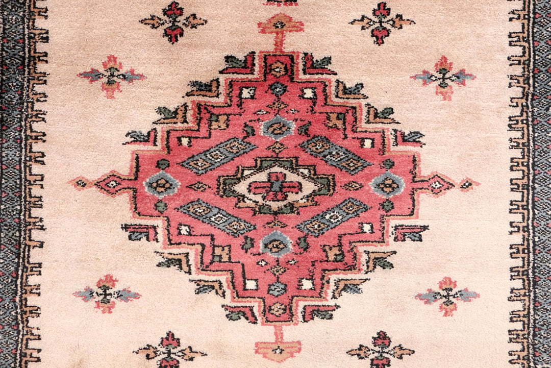 Tan Caucasian 3'  6" x 5'  11" - No. QA50832