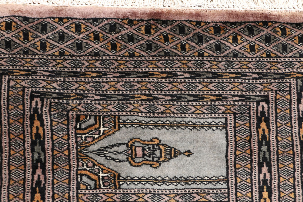 Dark Grey Prayer 2' x 5' 10 - No. 47453 - ALRUG Rug Store