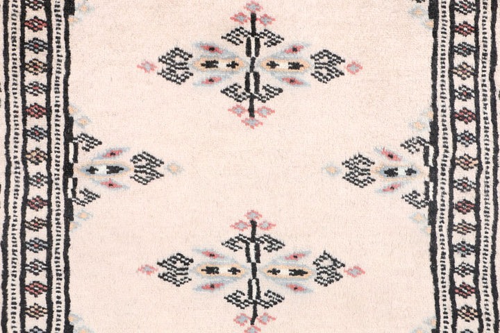 Tan Butterfly 2' 2 x 5' 3 - No. 47491 - ALRUG Rug Store