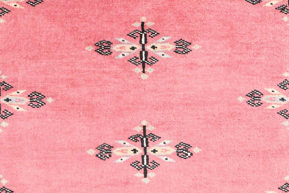 Butterfly 2' 7 x 3' 8 - No. 47579 - ALRUG Rug Store