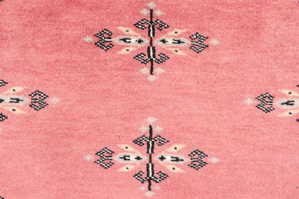 Butterfly 2' 7 x 4' 2 - No. 47599 - ALRUG Rug Store
