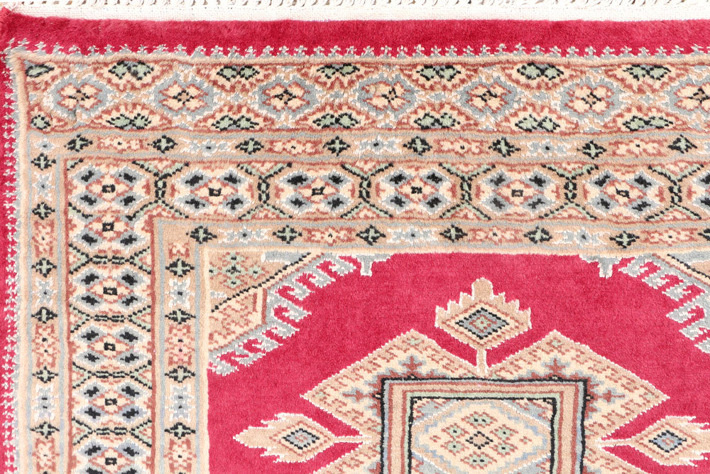 Light Coral Caucasian 2' 6 x 3' 11 - No. 47604 - ALRUG Rug Store