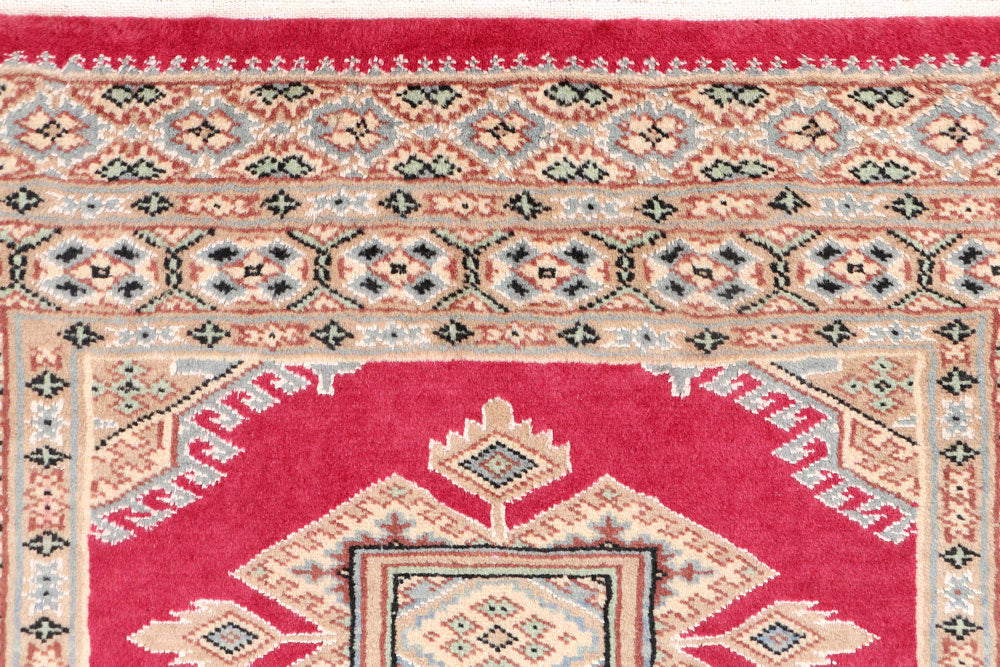 Light Coral Caucasian 2' 6 x 3' 11 - No. 47604 - ALRUG Rug Store