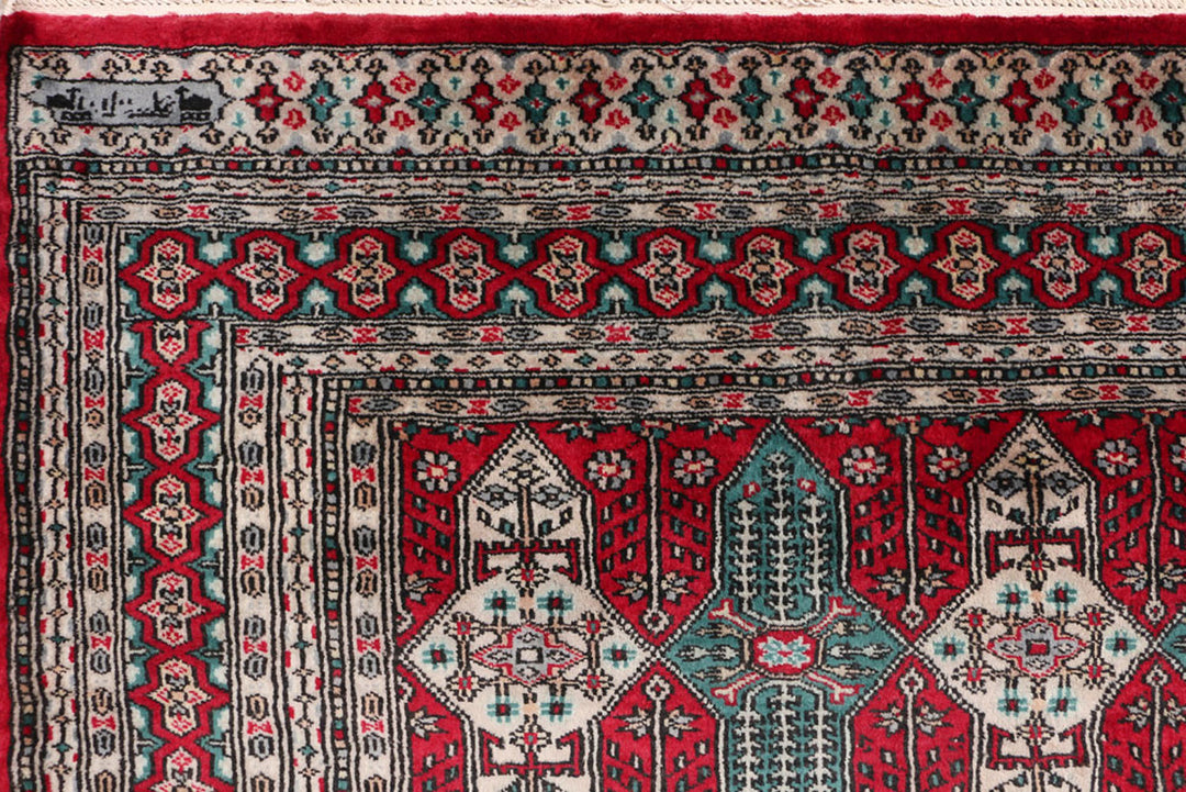 Firebrick Caucasian 6'  3" x 8'  10" - No. QA15967