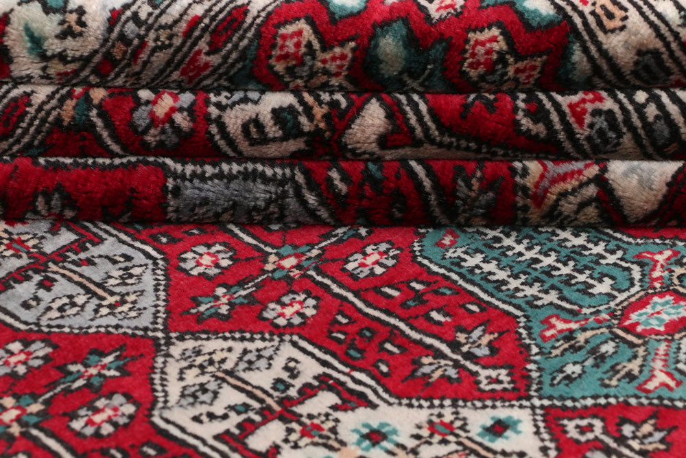 Firebrick Caucasian 6' 3 x 8' 10 - No. 47655 - ALRUG Rug Store