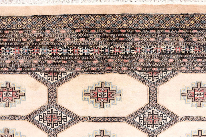 Navajo White Jaldar 6'  8" x 10'  4" - No. QA26140