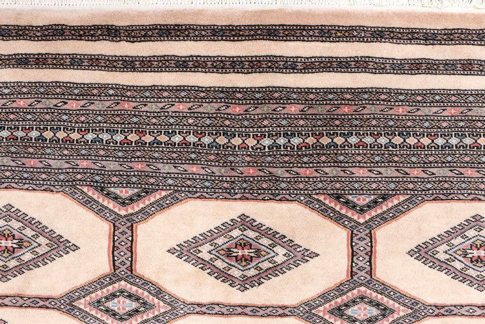 Bisque Jaldar 6' 7 x 9' 9 - No. 47700 - ALRUG Rug Store