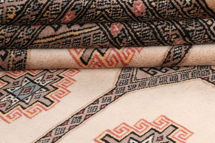 Bisque Jaldar 6'  8" x 10' " - No. QA77716