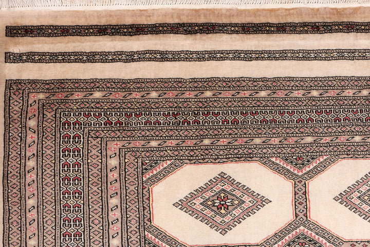 Navajo White Jaldar 6'  7" x 10'  5" - No. QA95585