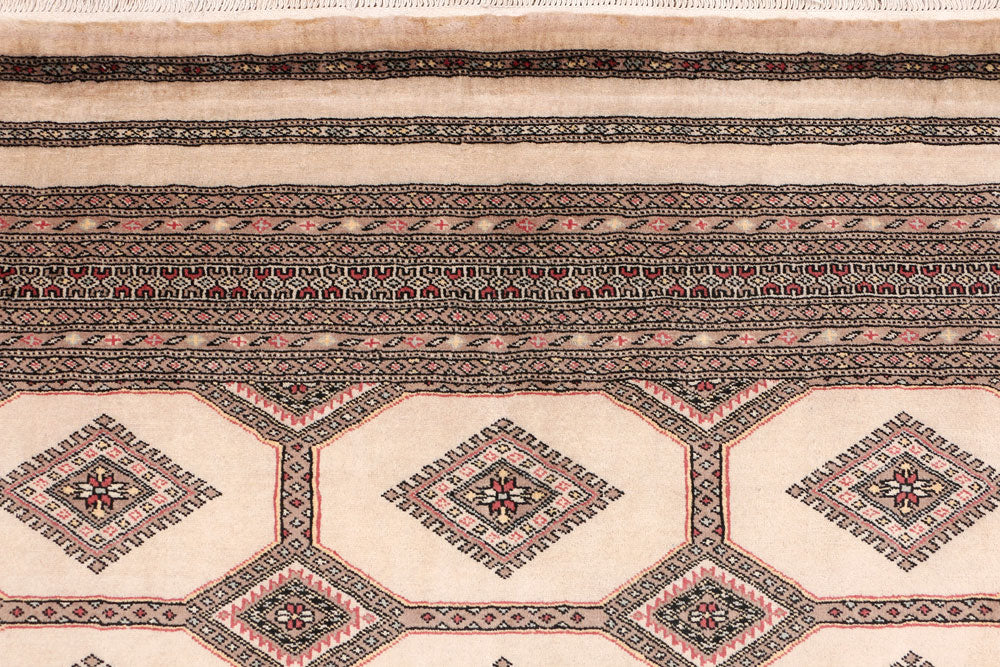 Navajo White Jaldar 6' 7 x 10' 5 - No. 47757 - ALRUG Rug Store