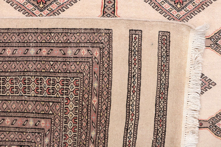 Navajo White Jaldar 6'  7" x 10'  5" - No. QA95585