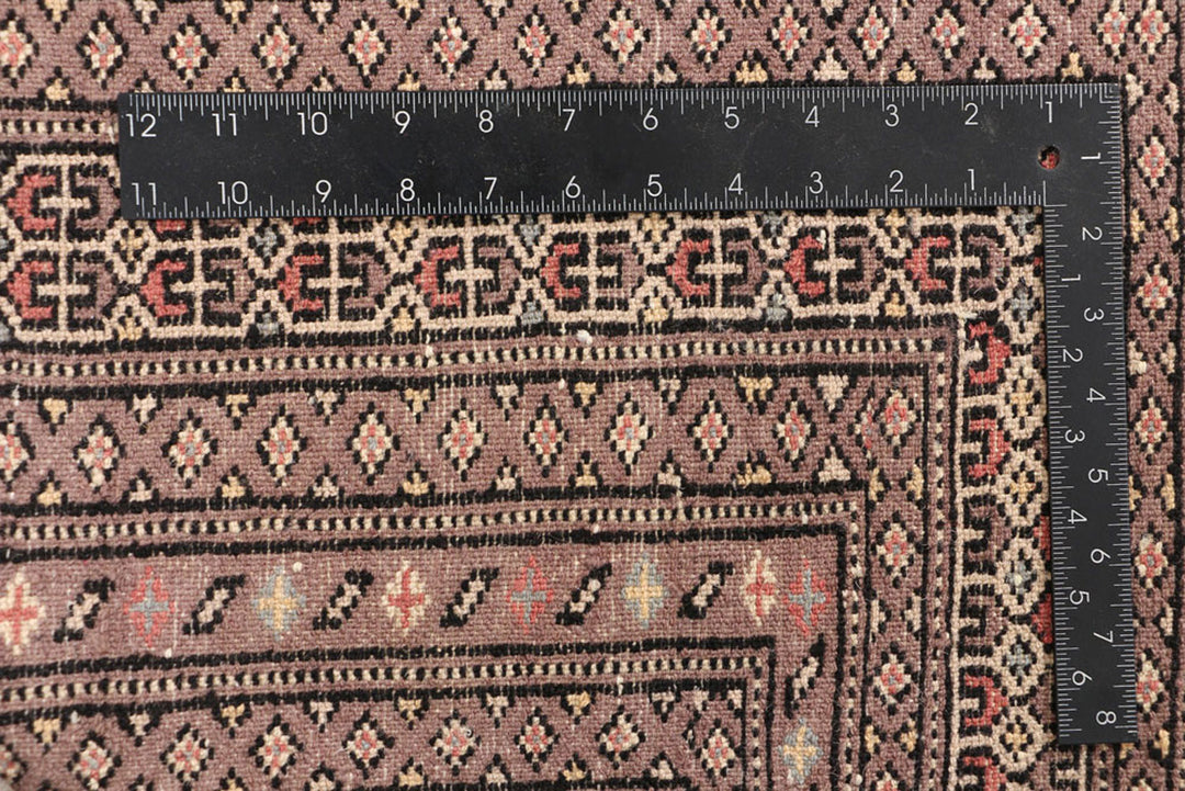 Navajo White Jaldar 6'  7" x 10'  5" - No. QA95585