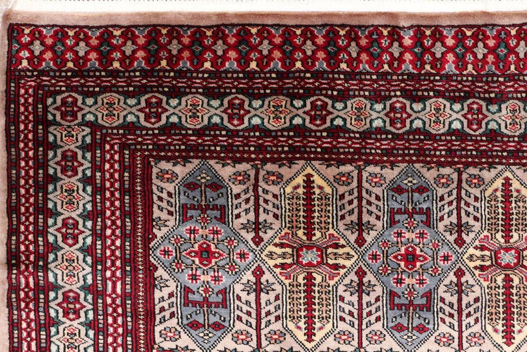 Bisque Caucasian 5'  5" x 7'  10" - No. QA31490