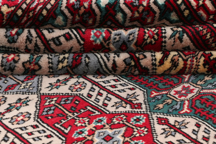 Bisque Caucasian 5' 5 x 7' 10 - No. 47809 - ALRUG Rug Store