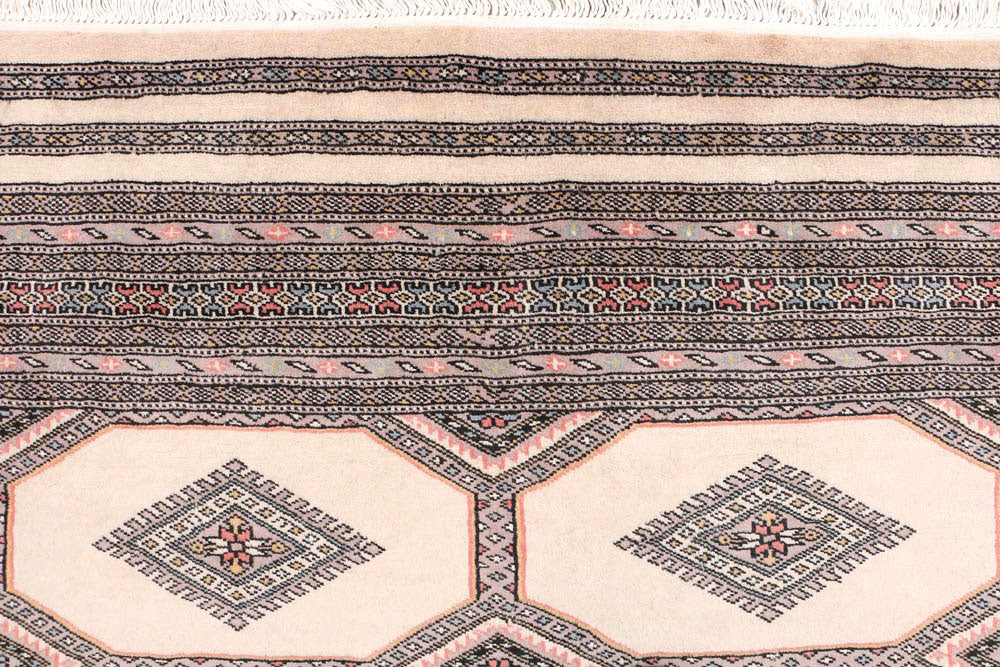 Bisque Jaldar 5' 6 x 7' 6 - No. 47880 - ALRUG Rug Store