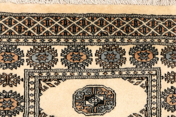 Navajo White Bokhara 2' 7 x 19' 5 - No. 48124 - ALRUG Rug Store