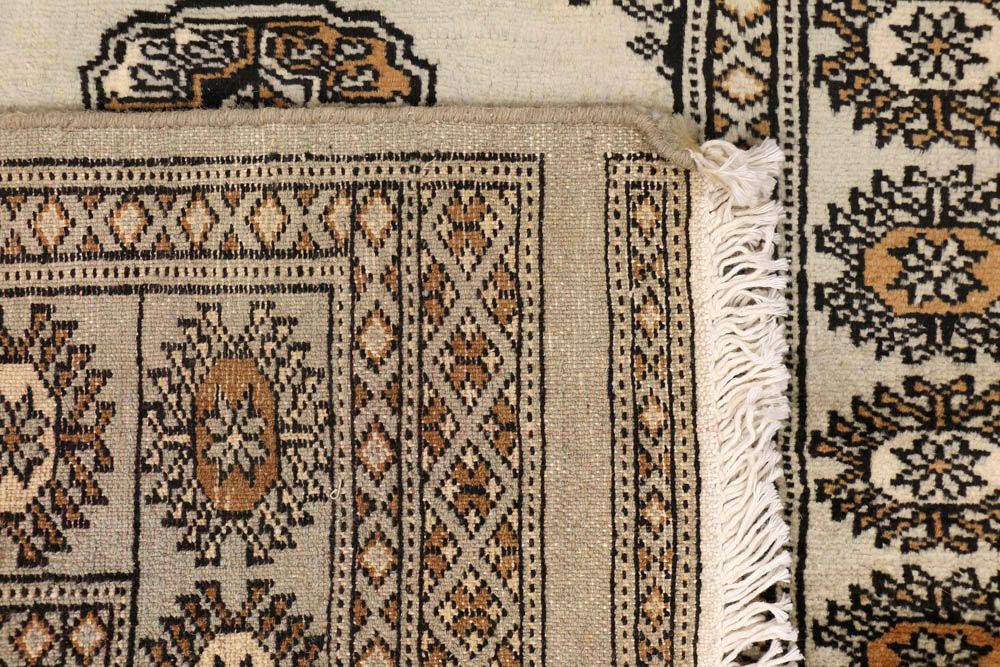Bokhara 2' 7 x 6' 3 - No. 48142 - ALRUG Rug Store