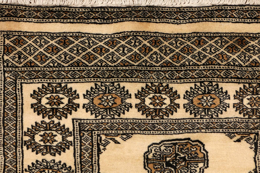 Wheat Bokhara 2' 7 x 7' 6 - No. 48182 - ALRUG Rug Store