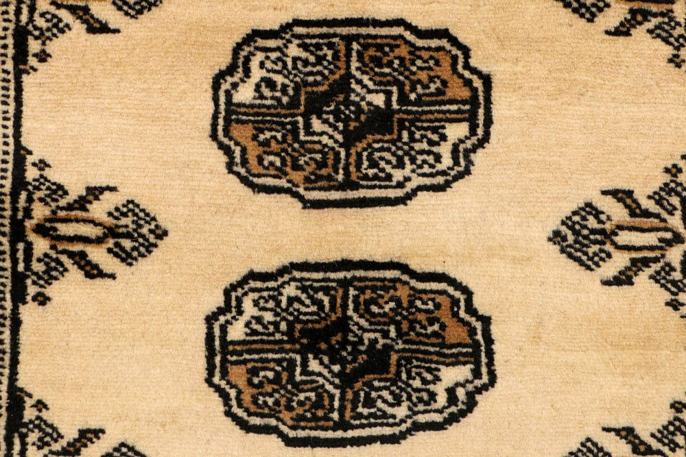 Wheat Bokhara 2' 7 x 7' 6 - No. 48182 - ALRUG Rug Store