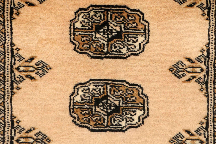 Navajo White Bokhara 2' 6 x 9' 9 - No. 48196 - ALRUG Rug Store