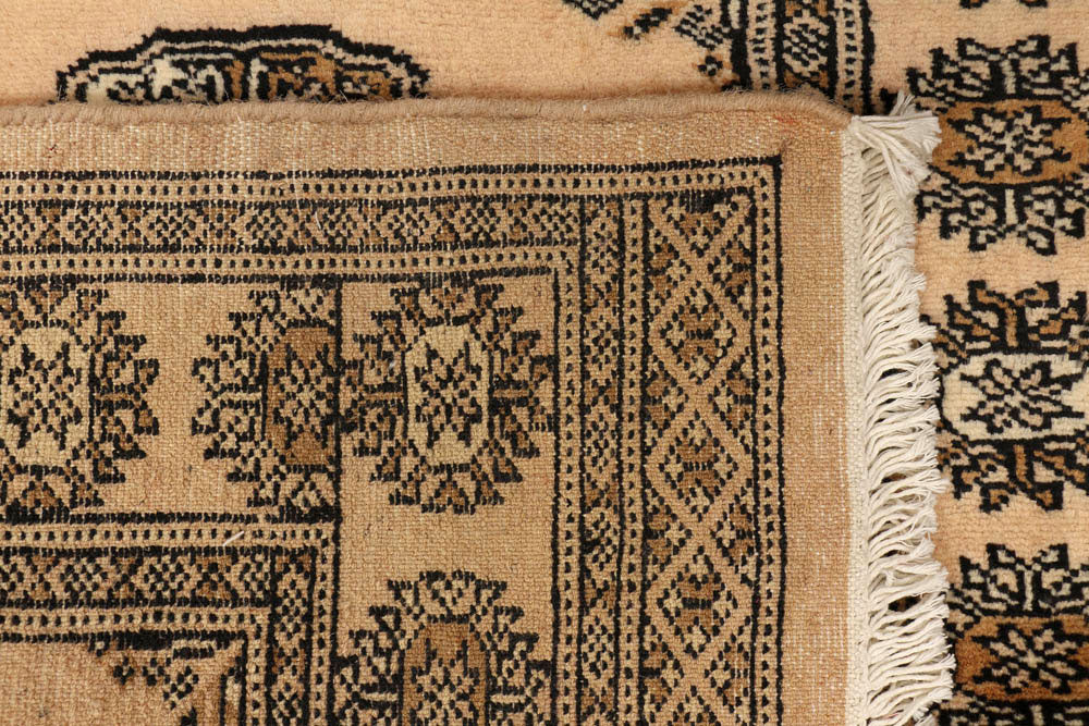 Navajo White Bokhara 2' 6 x 9' 9 - No. 48196 - ALRUG Rug Store