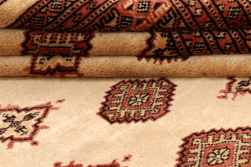 Navajo White Jaldar 5' 1 x 8' 2 - No. 48218 - ALRUG Rug Store