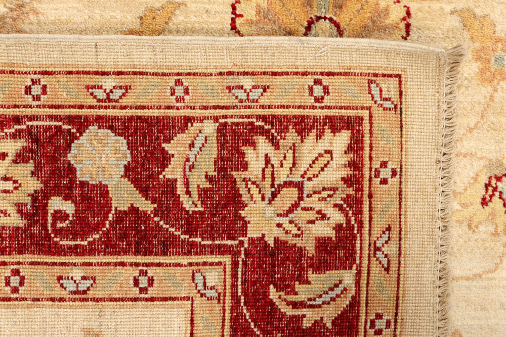 Bisque Ziegler 5' 7 x 8' 4 - No. 48340 - ALRUG Rug Store