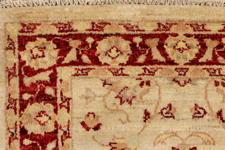 Navajo White Ziegler 2' 7 x 10' - No. 48355 - ALRUG Rug Store